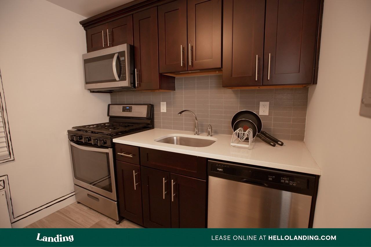 98 Marion Pepe Dr #A - Photo 3 of 12