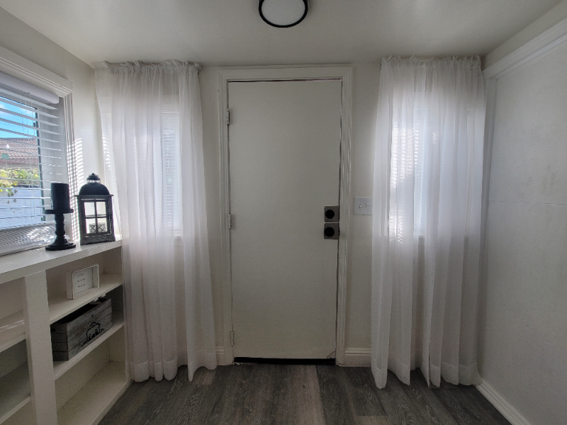 2011 Kenneth St - Photo 2 of 16