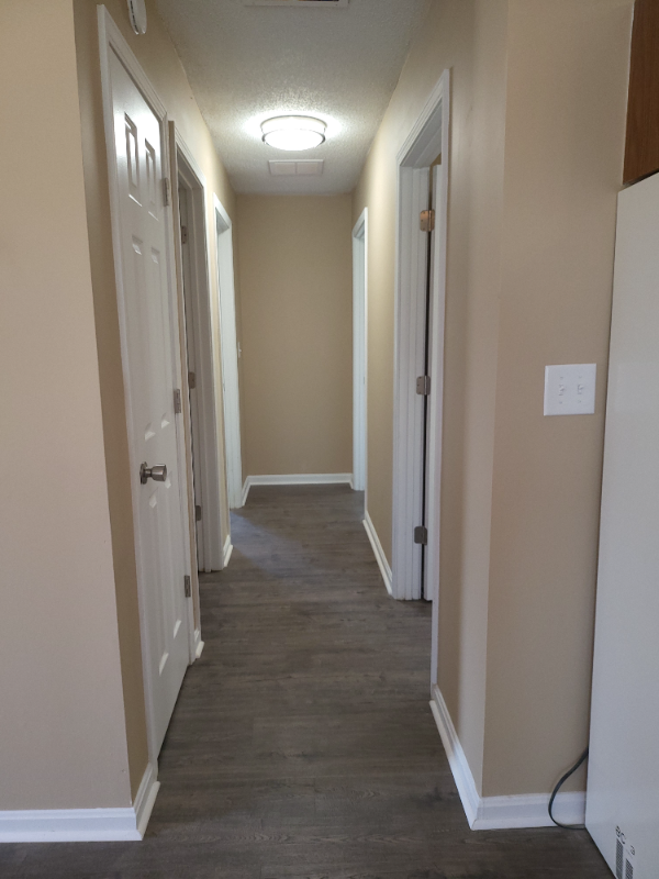 604 Prince Dr - Photo 7 of 31