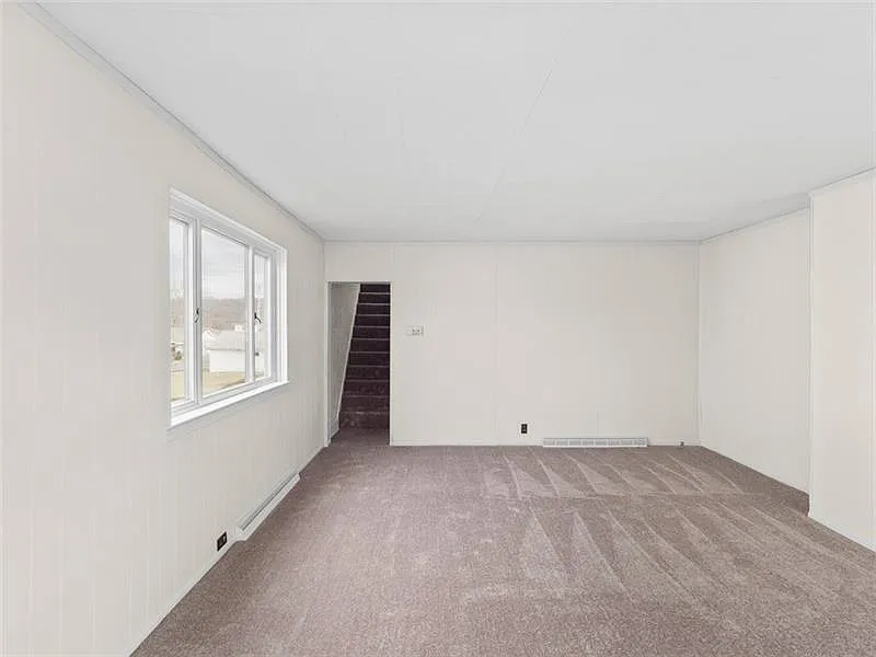 2215 2nd Ave - Photo 2 of 10