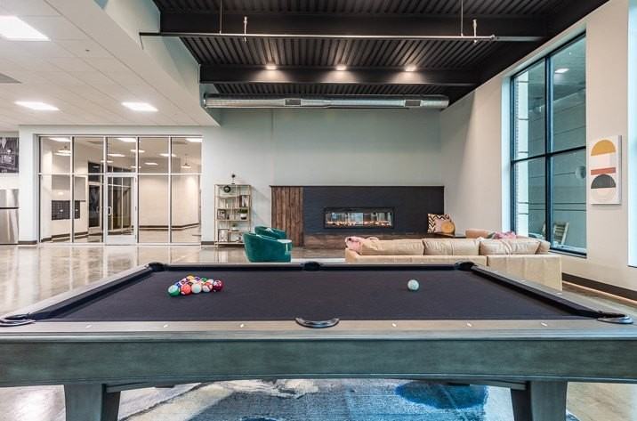 The Icon - Photo 4 of 50