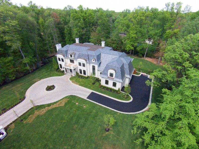 8 Elden Dr - Photo 3 of 25