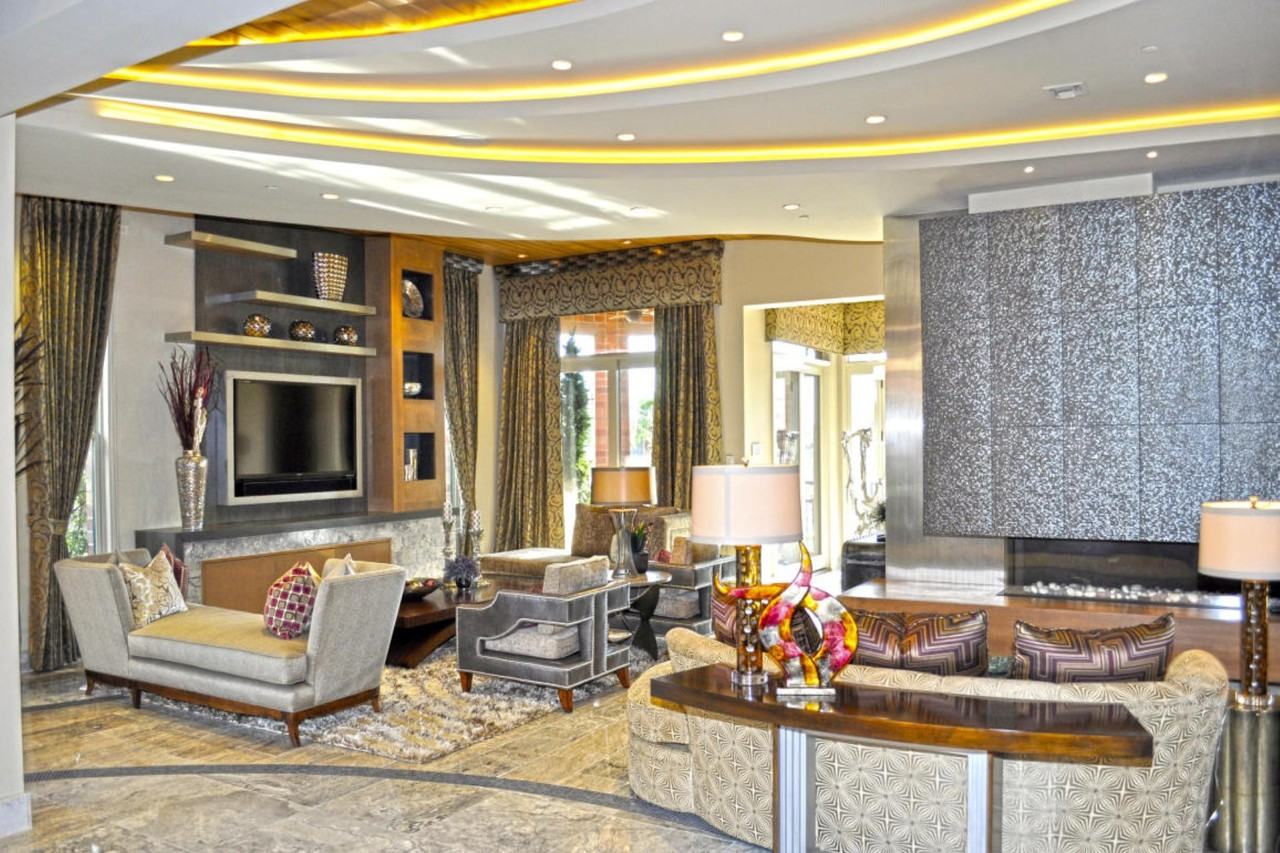 2001 N 1st Ave - Photo 3 of 37