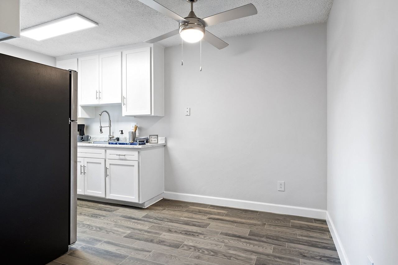 State - Photo 4 of 52