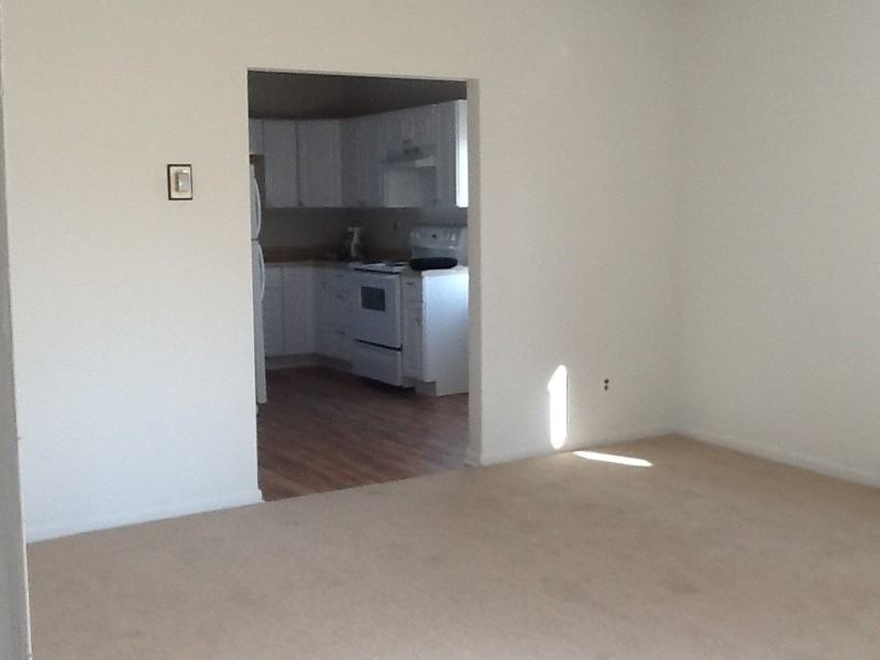 16 N Beverwyck Rd - Photo 2 of 12