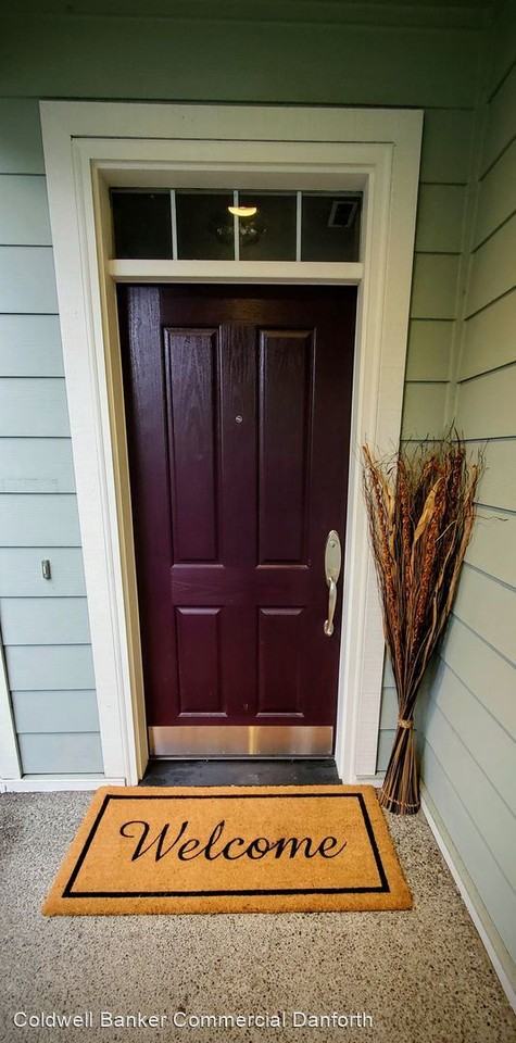 3133 Celebration Ave E - Photo 2 of 24