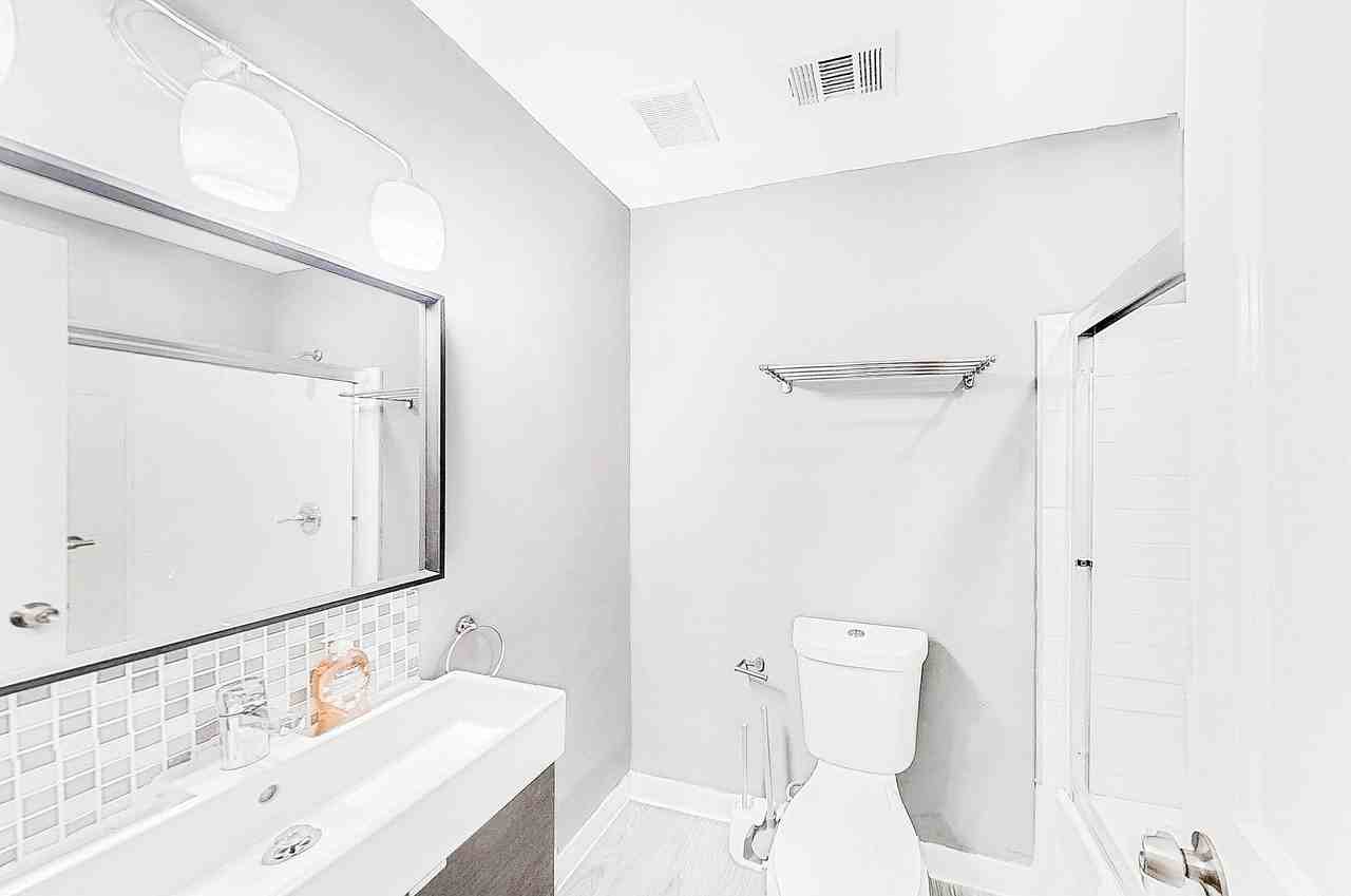 Lantern Ln - Photo 6 of 12