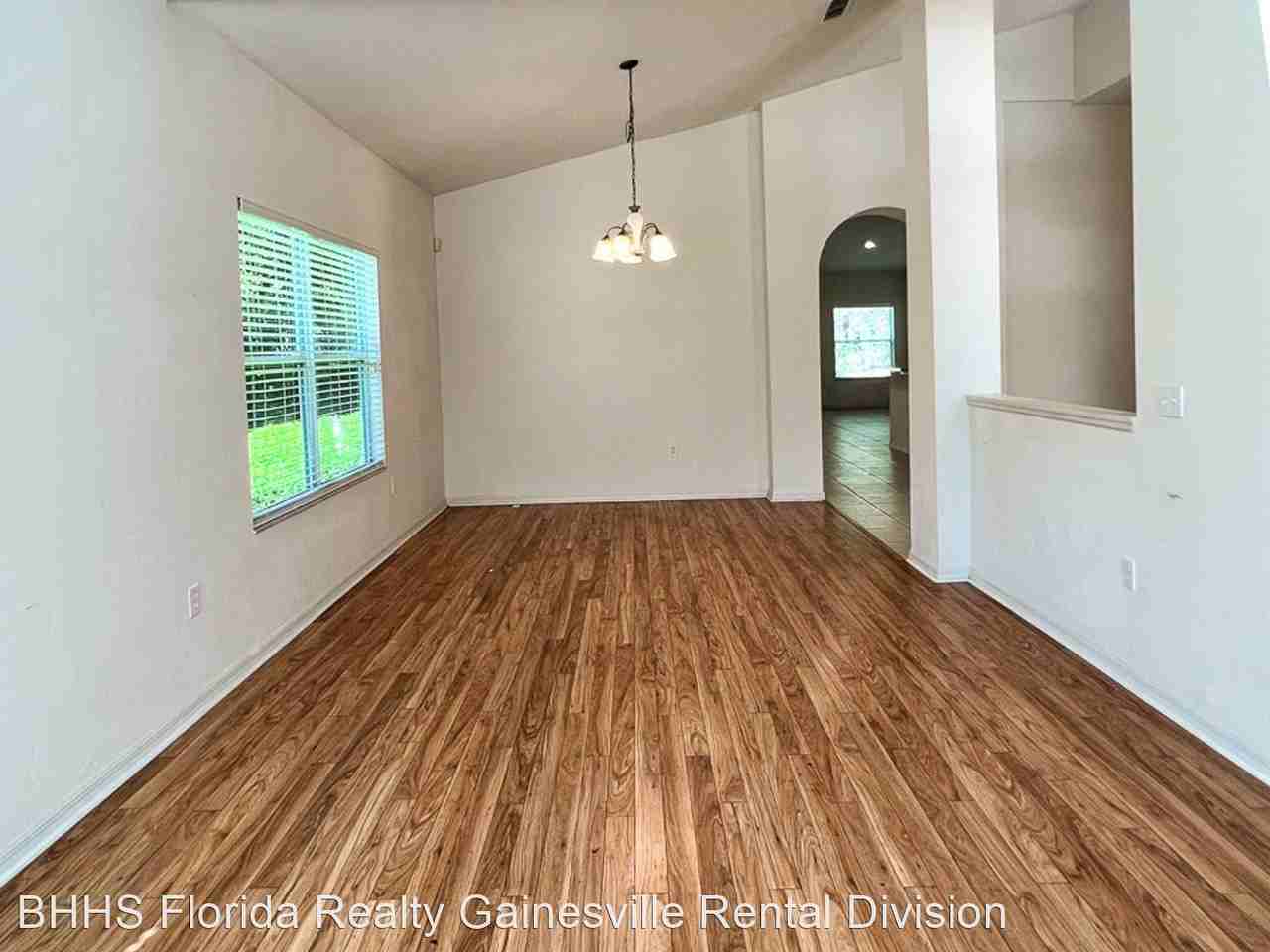 2234 Nw 49th Ave - Photo 3 of 33