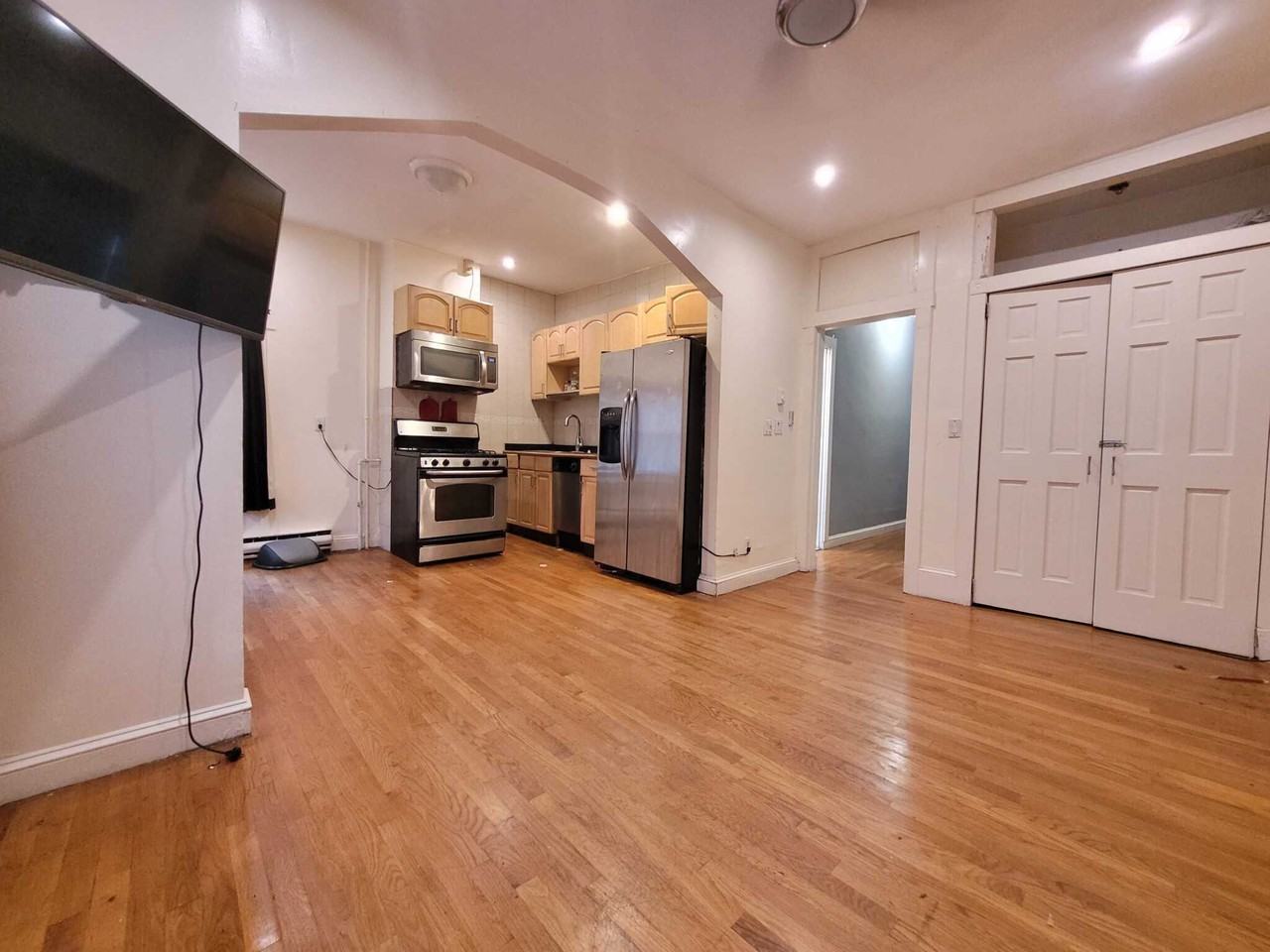 Mark St - Photo 2 of 13