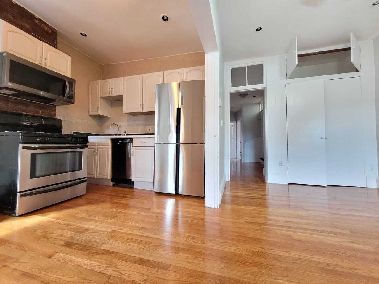 Mark St - Photo 3 of 13