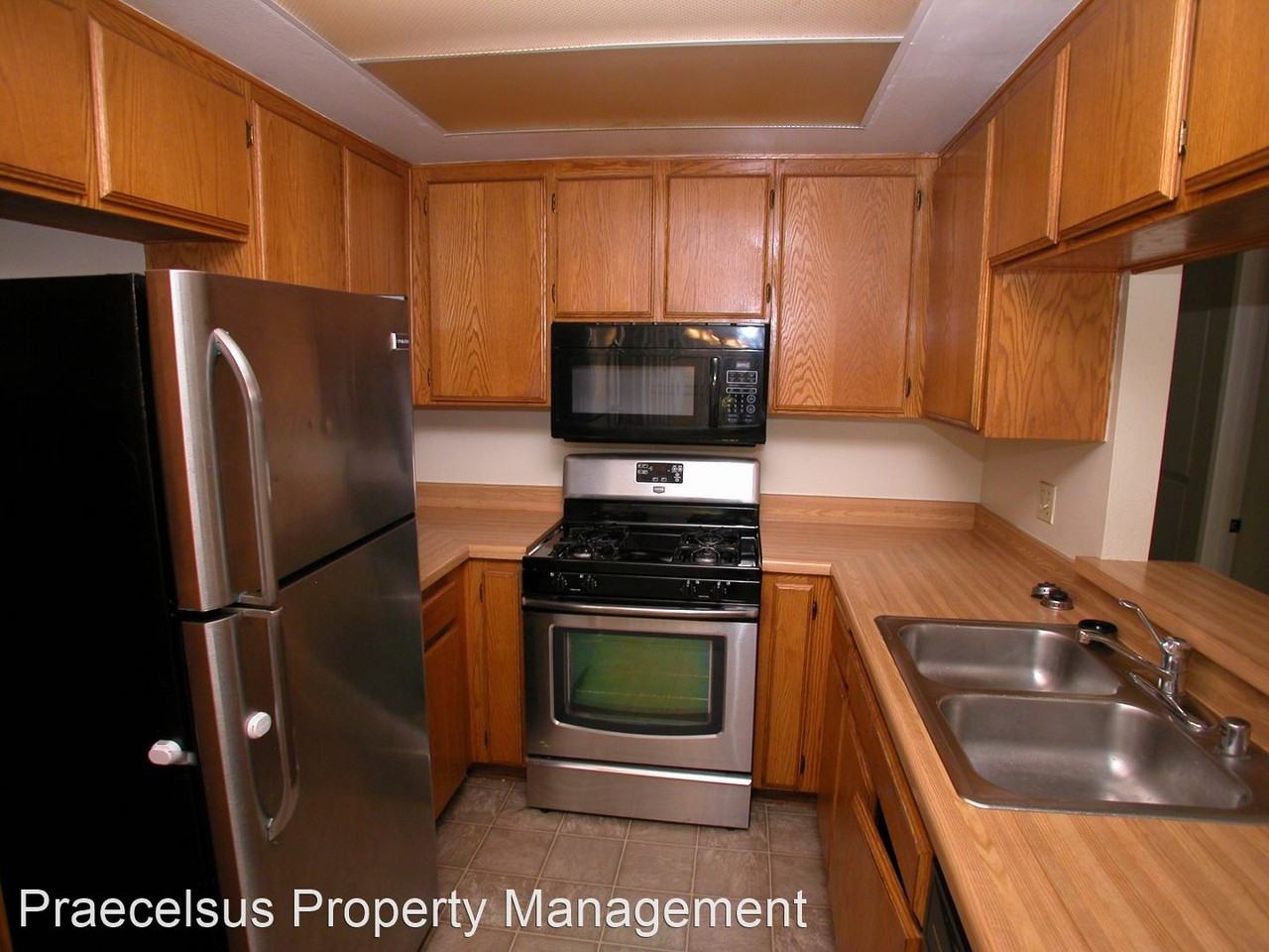 2047 Lakeridge Cir #104 - Photo 2 of 14