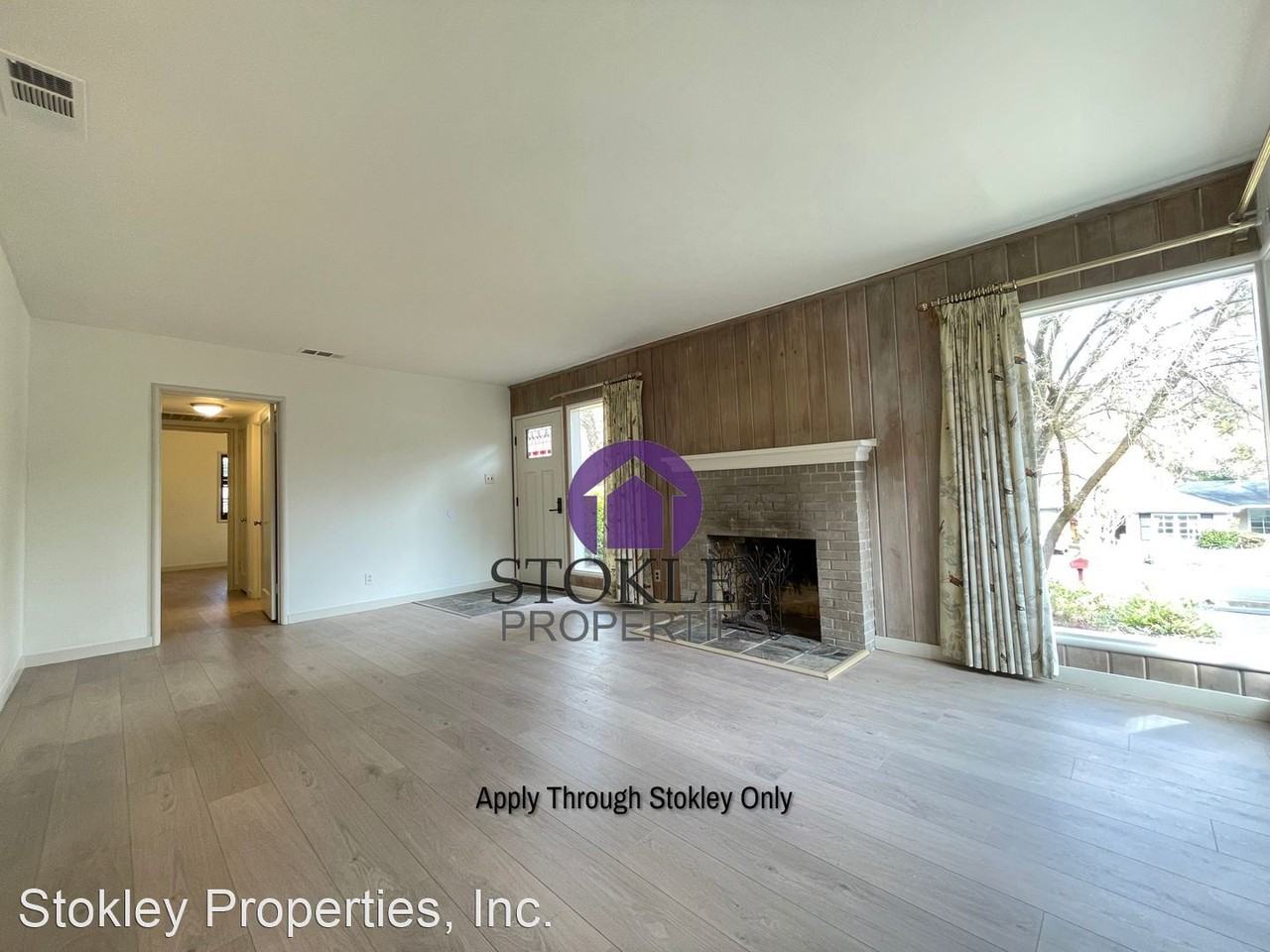 3327 Beechwood Dr - Photo 2 of 8