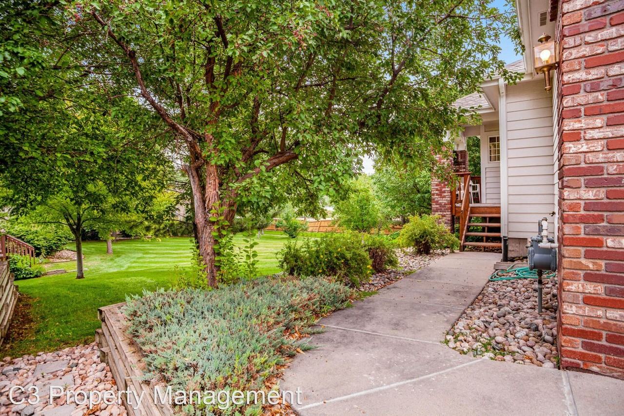 286 Medina Ct - Photo 2 of 41