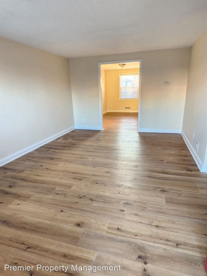 746 Bethnal Rd - Photo 2 of 19