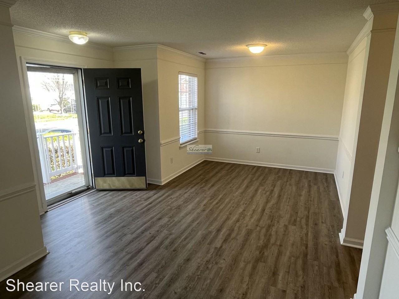 15505 Dehavilland Dr - Photo 3 of 31