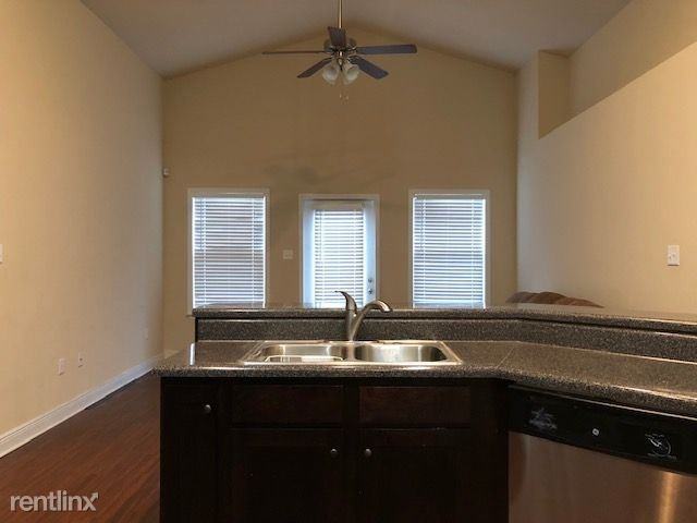 18339 Cardinal Ln - Photo 2 of 10