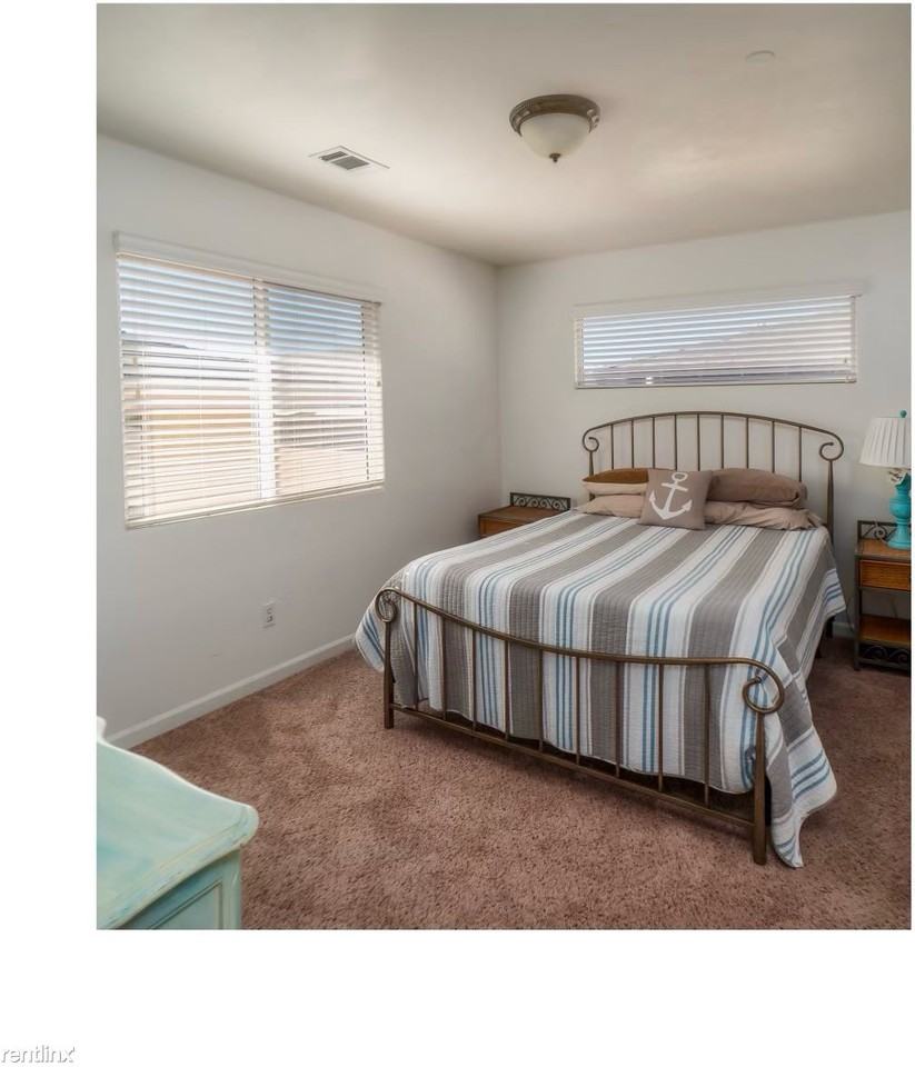 387 S 7th St - Photo 3 of 31