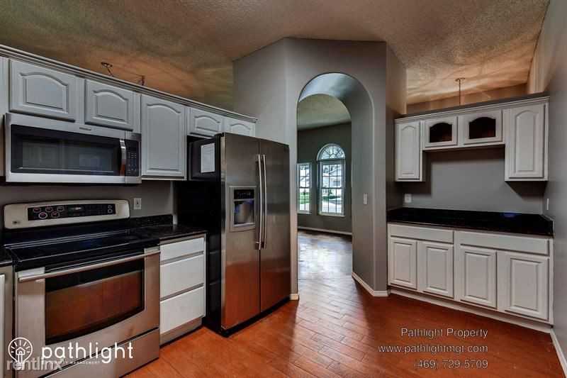 5901 Erhardt Dr - Photo 2 of 15