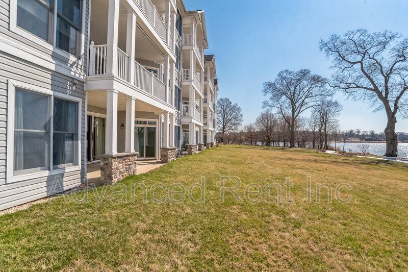 4760 Water Park Dr #C - Photo 3 of 30