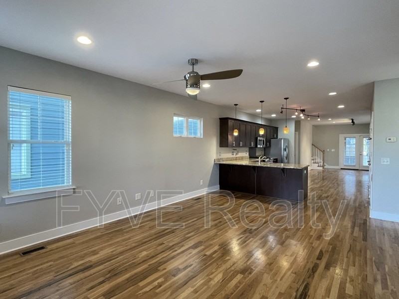 1715B 7th Ave N - Photo 2 of 31