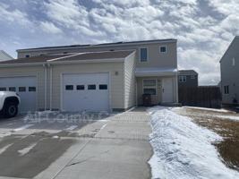 featured image of 918 Palmer Dr