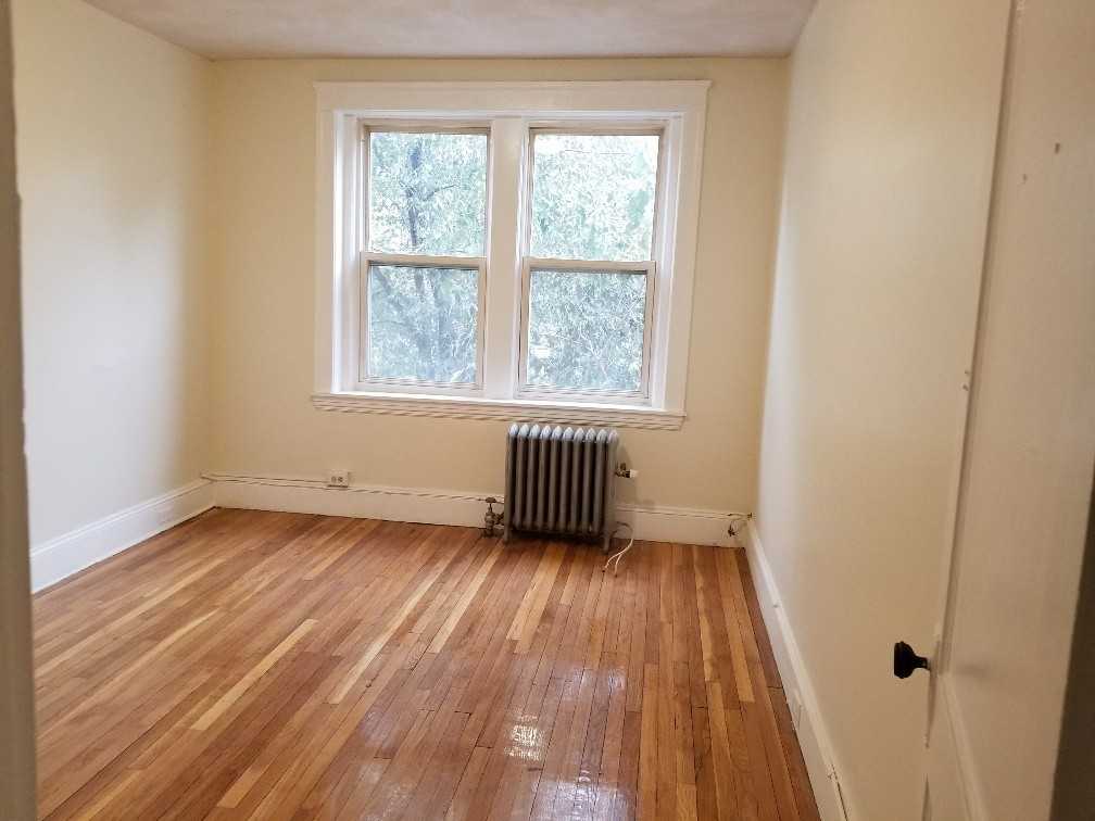 241 Freeman St #4 - Photo 6 of 16