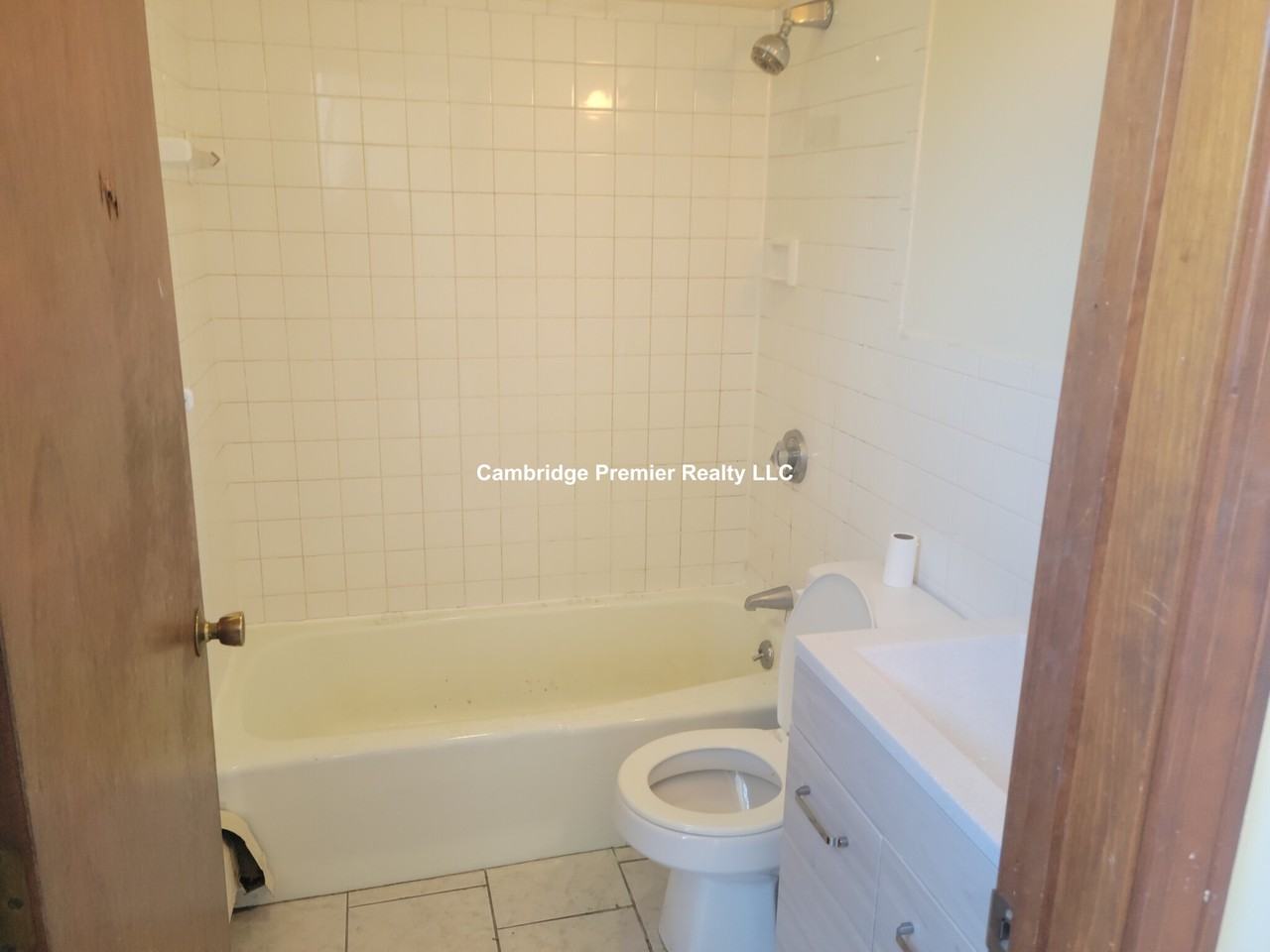 Pearl St #203 - Photo 2 of 16