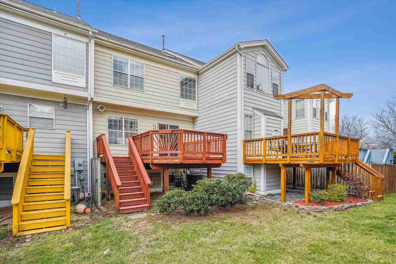 25404 Upper Clubhouse Dr - Photo 6 of 50