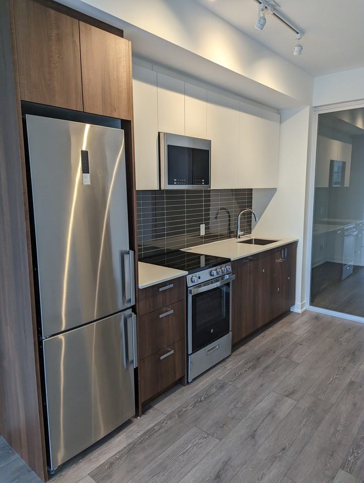 1787 Saint Clair Avenue West - Photo 2 of 12