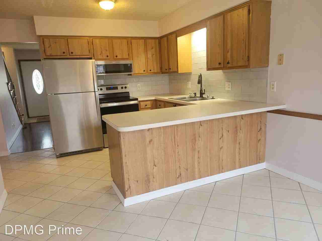 114 Manchester Dr - Photo 2 of 22