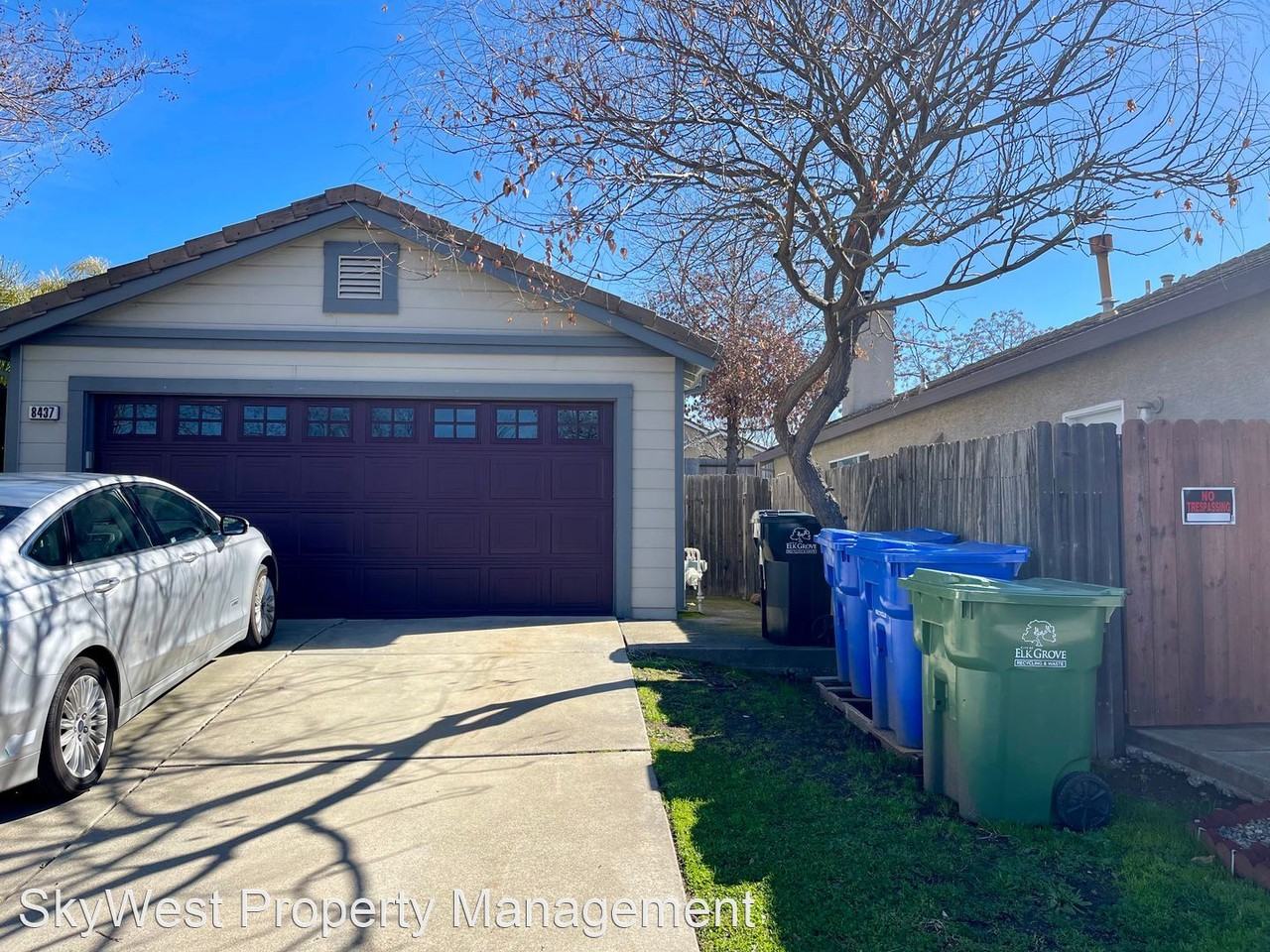 8437 Cold Water Ct - Photo 3 of 15