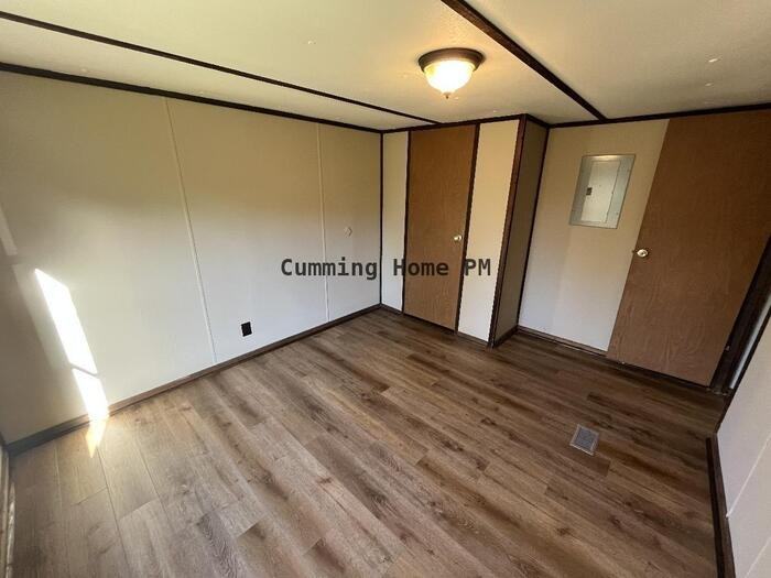 736 Brookdale Rd - Photo 3 of 17