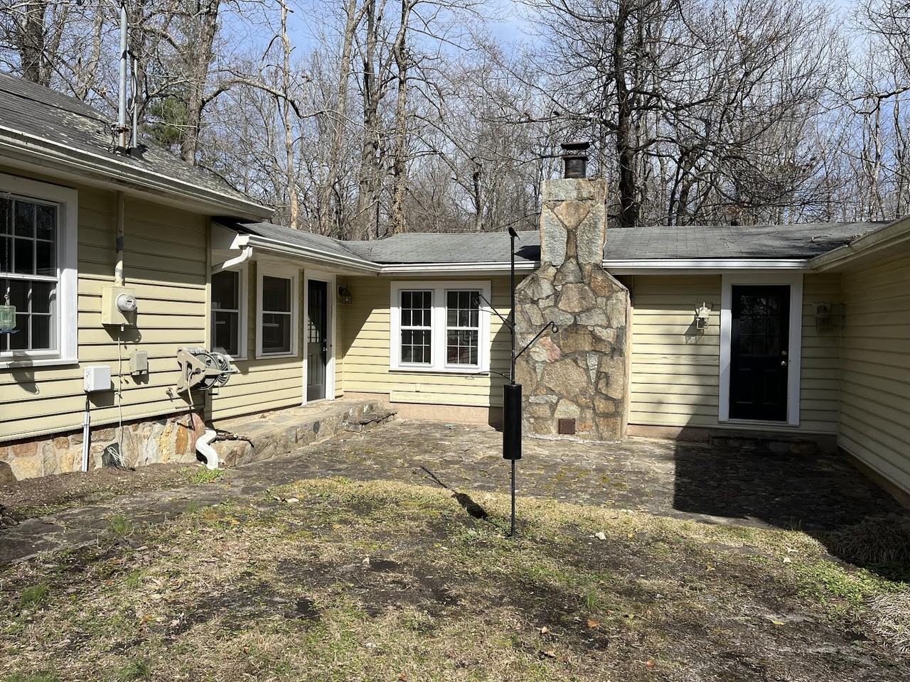 3414 Laurel Park Hwy - Photo 2 of 25