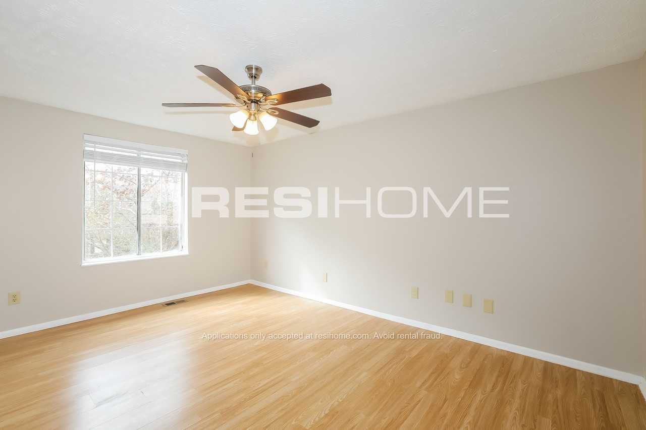 5386 Kristian Ct - Photo 3 of 20