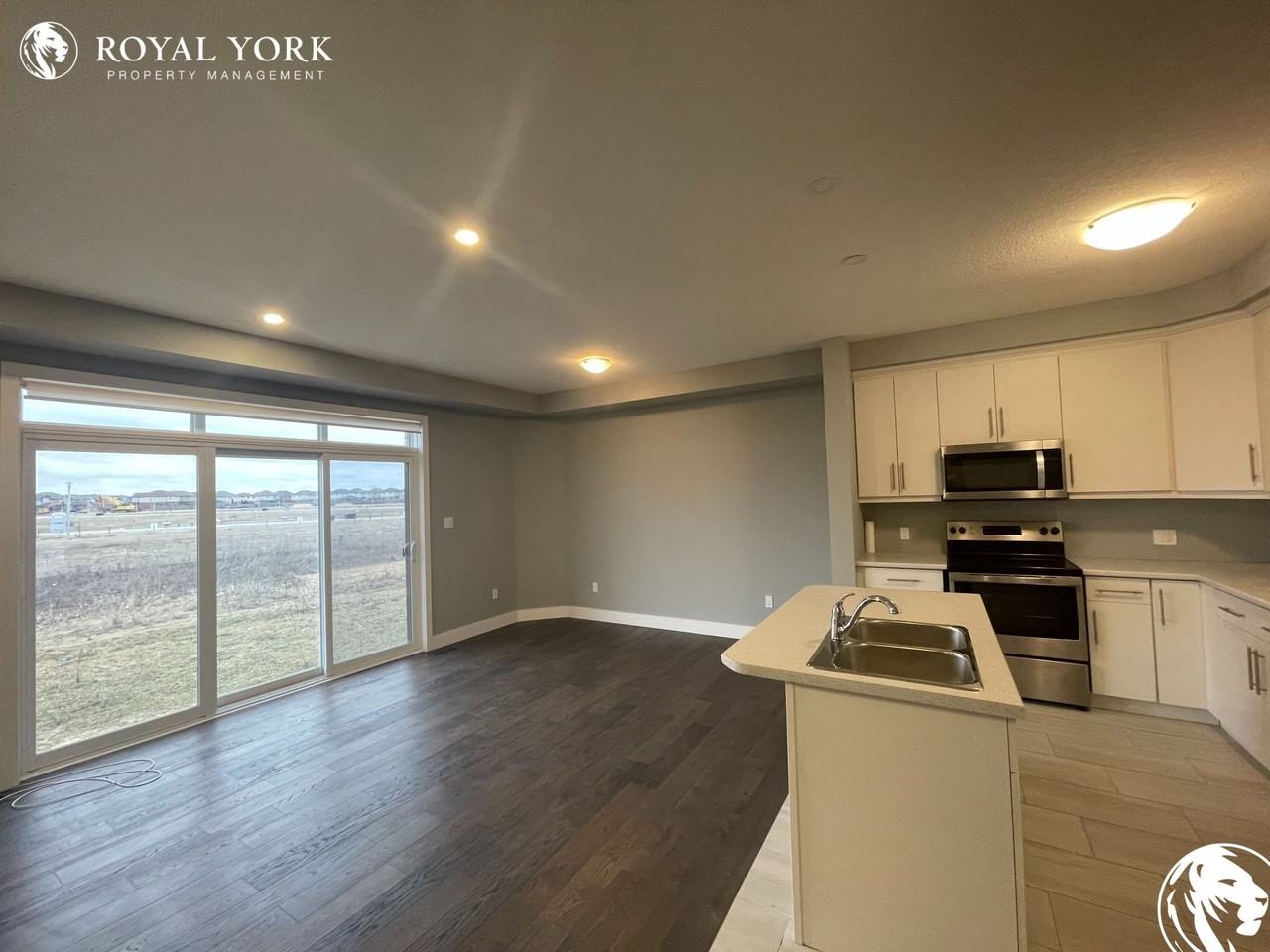 1983 Evans Blvd - Photo 2 of 37