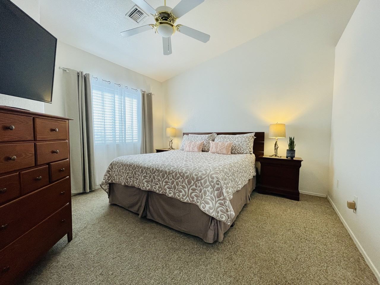 10740 East 34th Place - Photo 3 of 21