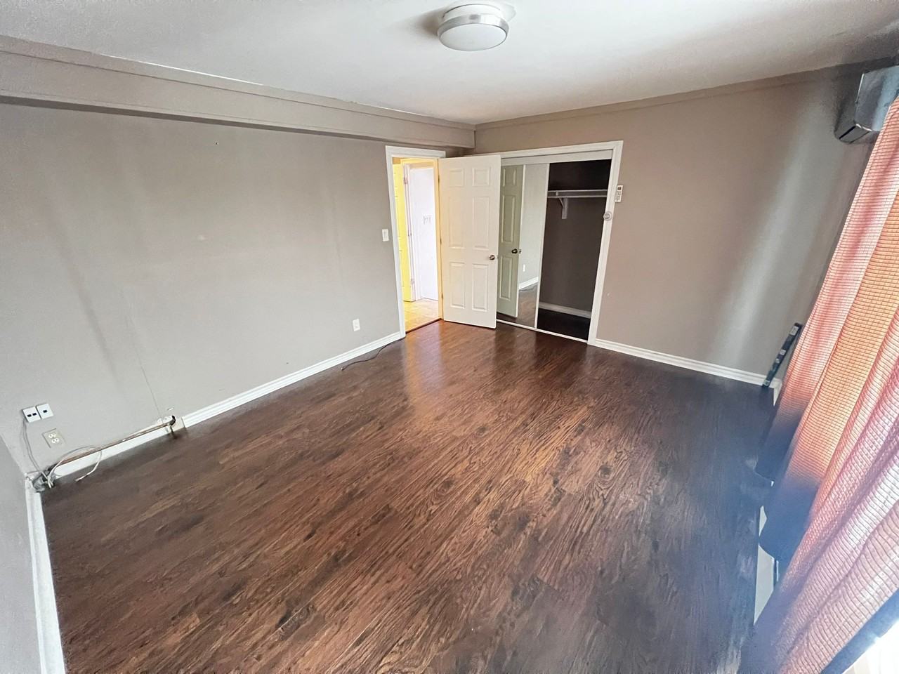 1006 Saint Laurent Boulevard #2 - Photo 4 of 8