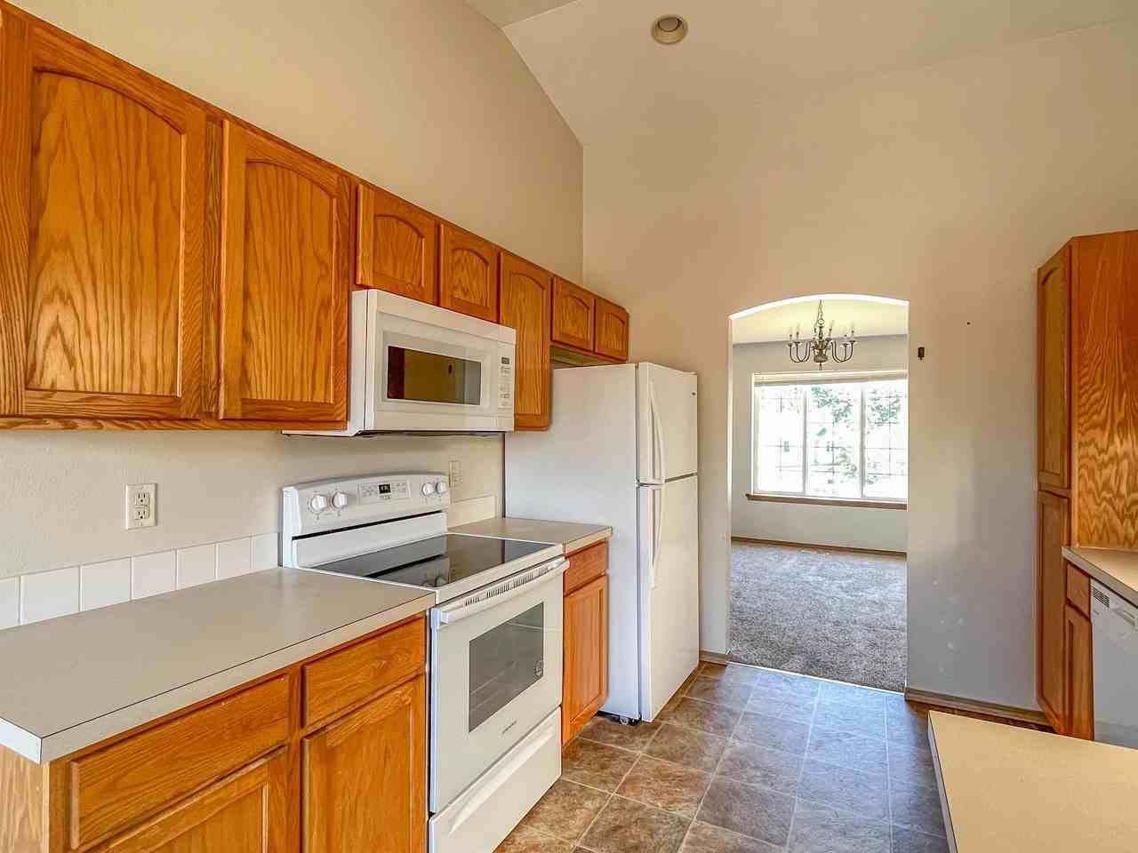 6721 135th St E #1 - Photo 4 of 32