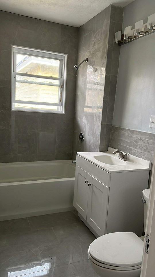 294 293 Manville Road1L #1L - Photo 2 of 8