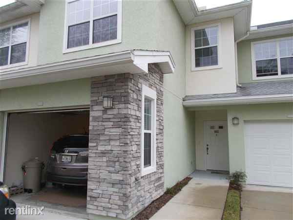 195 Bayberry Cir - Photo 3 of 10