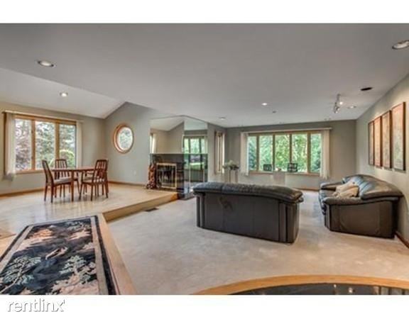 36 Betty Ann Ln - Photo 3 of 12