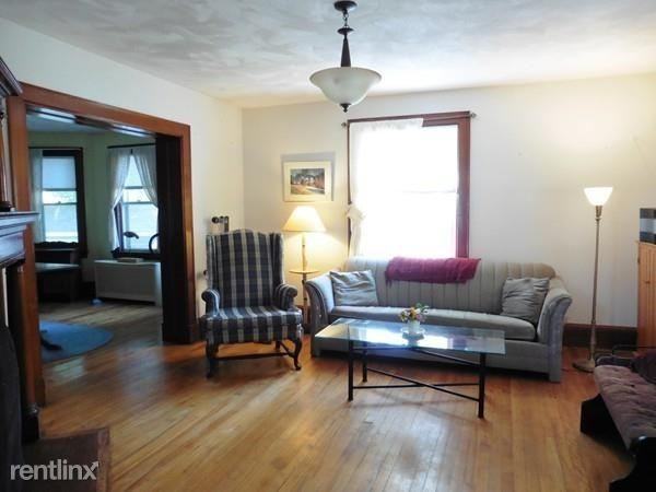 31 Brooks St - Photo 2 of 11