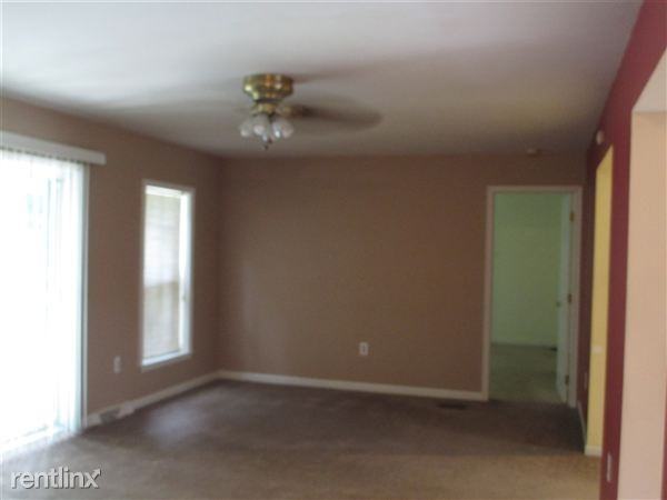 6280 Crandall Rd - Photo 3 of 5