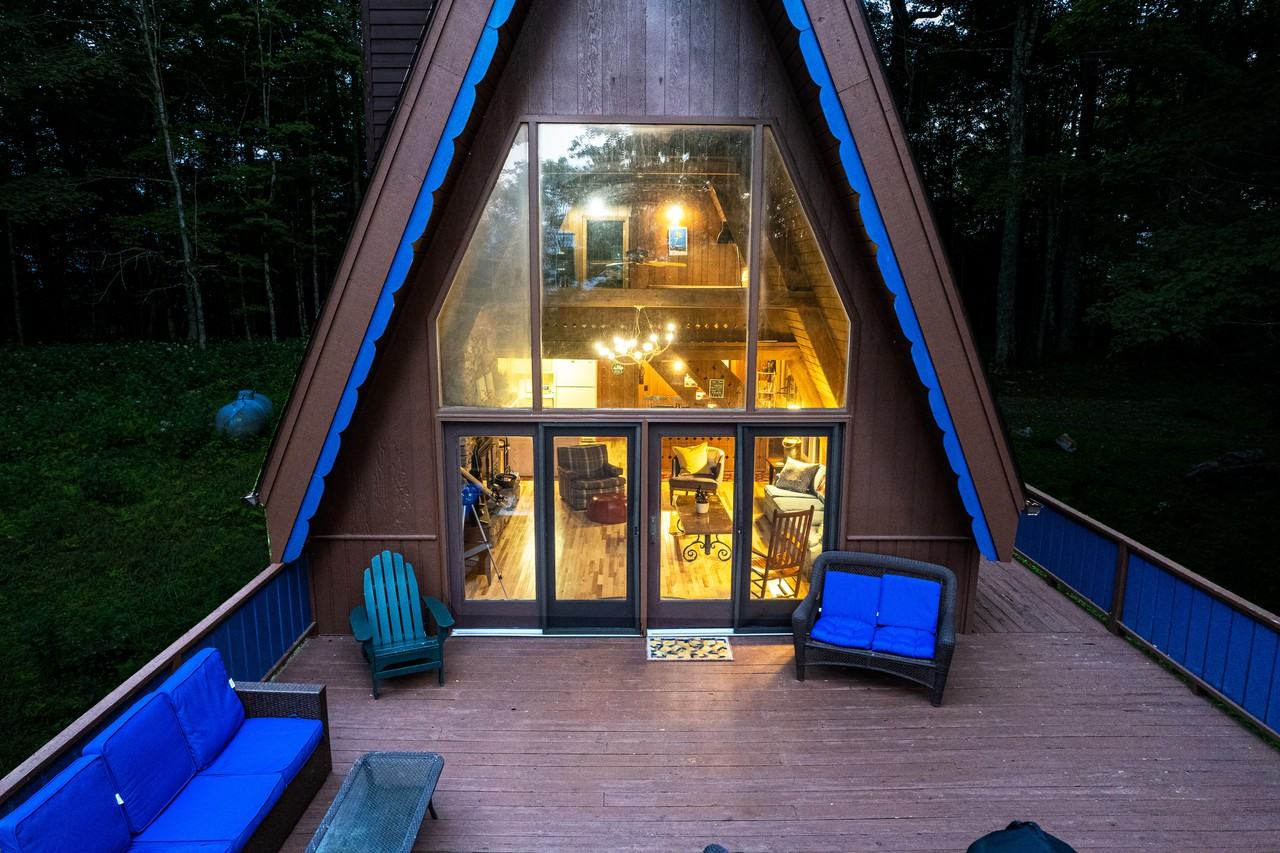 370 Upper Haw Drive - Photo 2 of 32