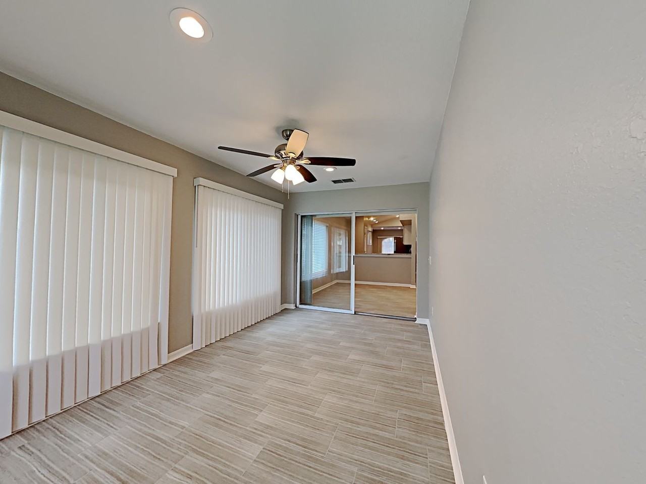 7103 Starmount Dr - Photo 3 of 16