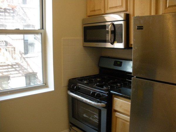 Brighton 7th St & Brighton Beach Ave - Photo 2 of 7