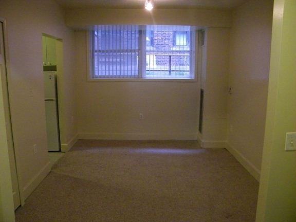 Alexandrine Square Apartments - Photo 2 of 5