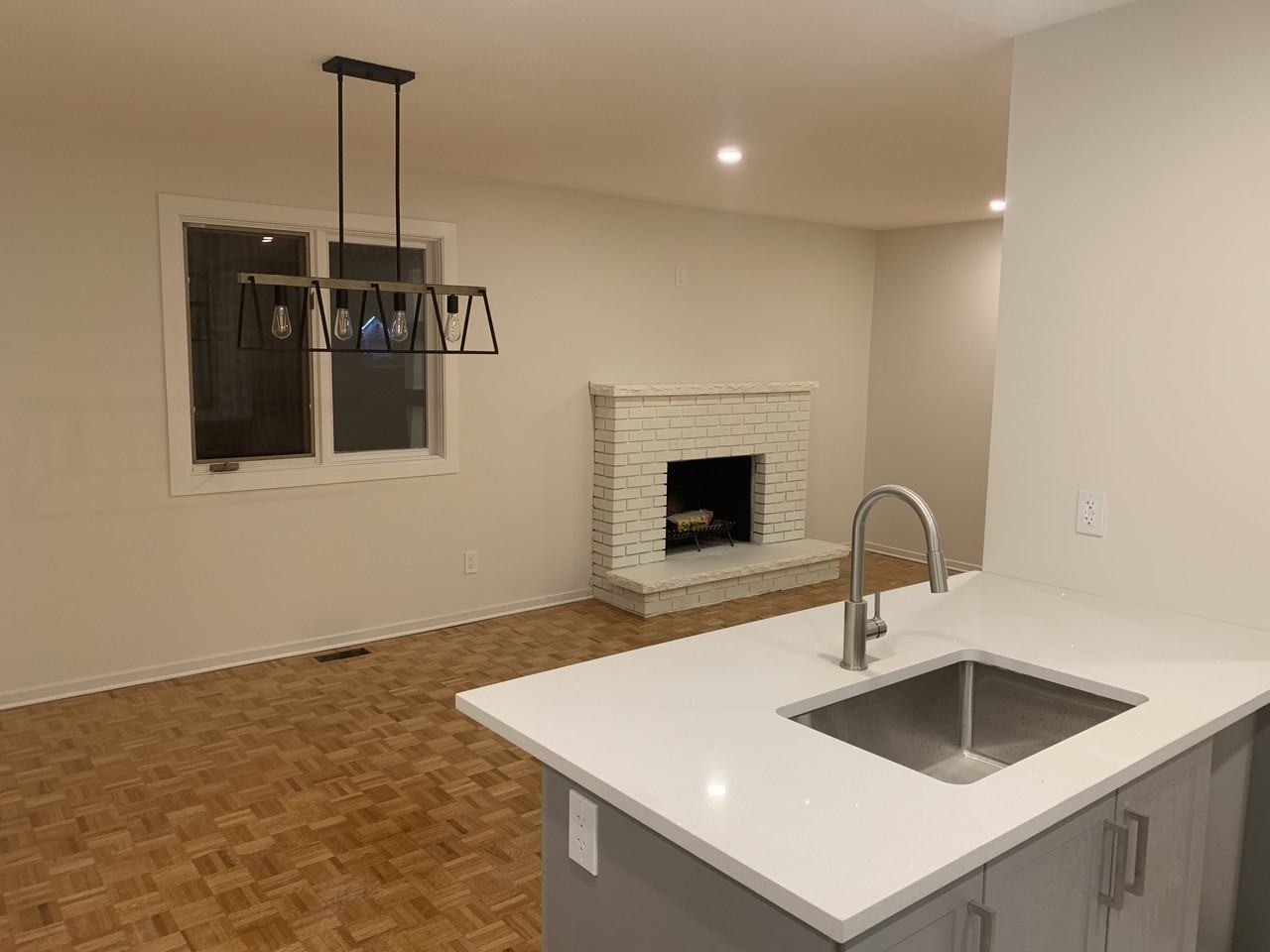 1530 Arnhem Street - Photo 5 of 15