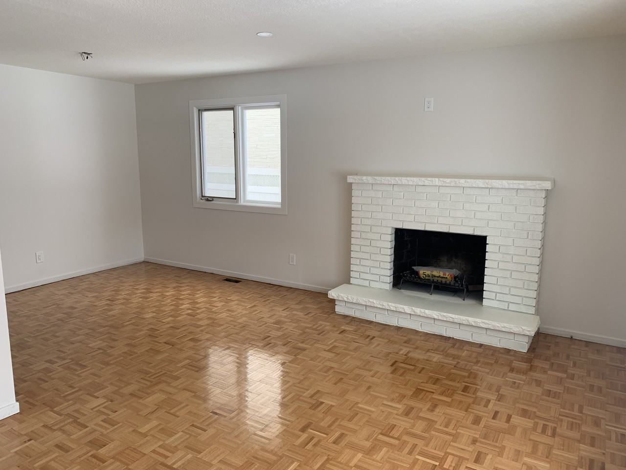 1530 Arnhem Street - Photo 2 of 15