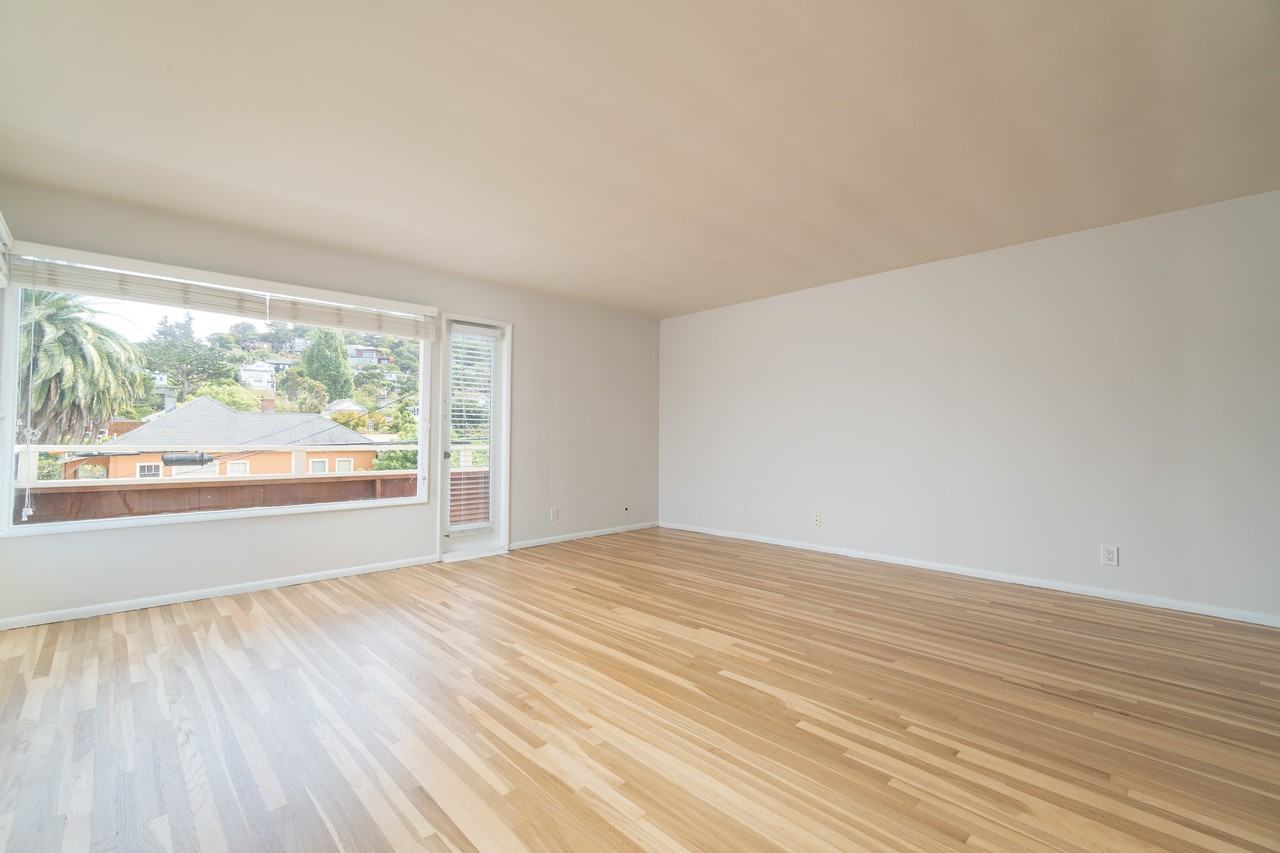 506 Spring Street #B - Photo 2 of 15